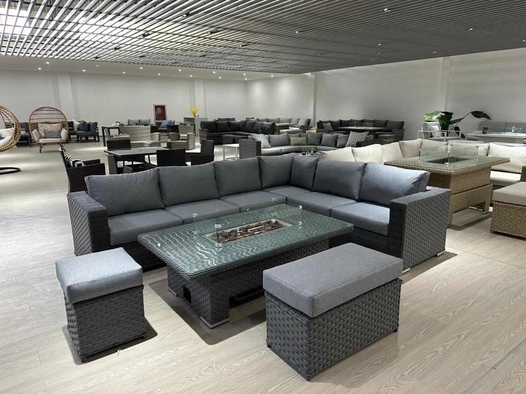 Buxton Garden Firepit Set